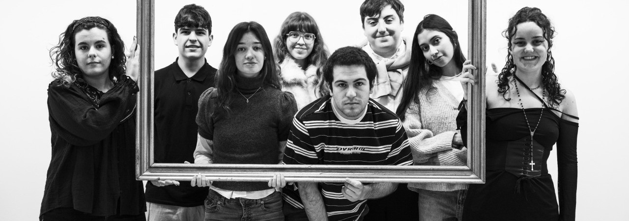 COMPAÑÍA DE TEATRO UPNA. PAMPLONA - PEQUEÑOS EPISODIOS DE FASCISMO COTIDIANO